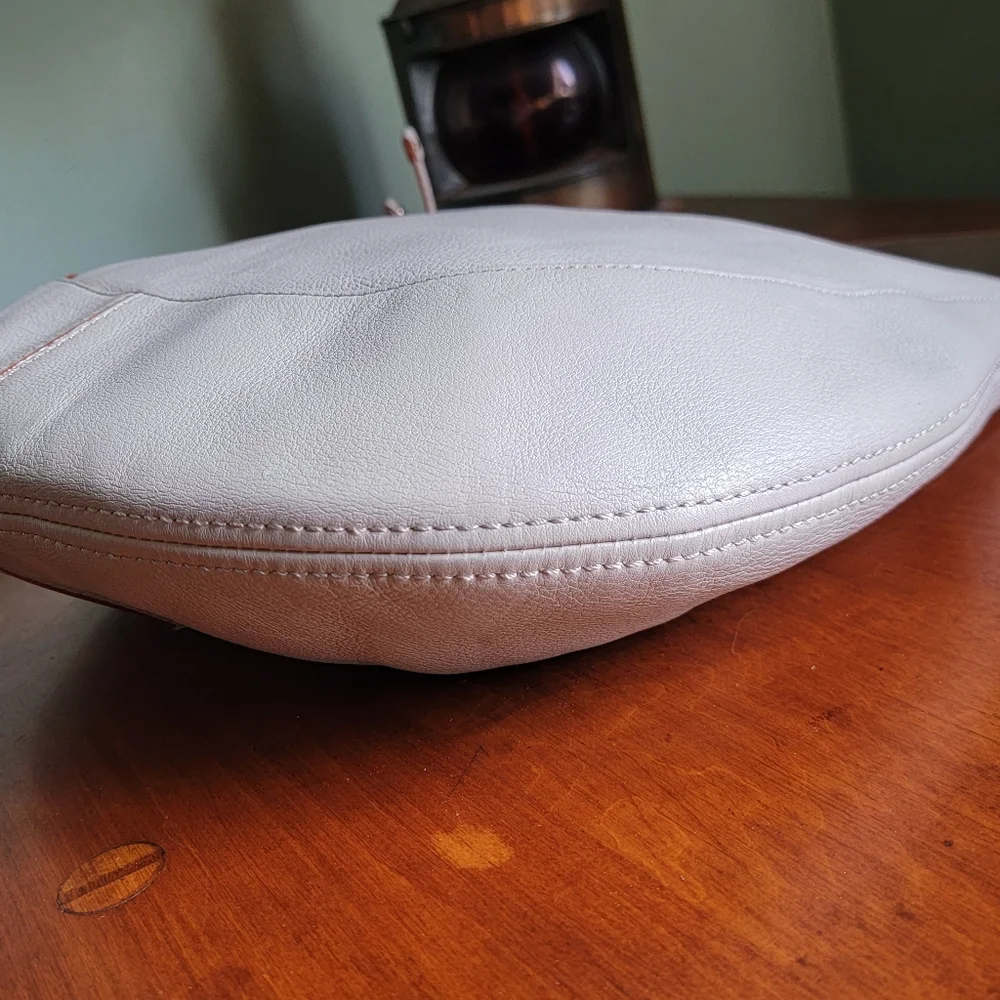 Kate Spade WKRU1137 Lori Berkshire Road Taupe Leather Hobo Bag